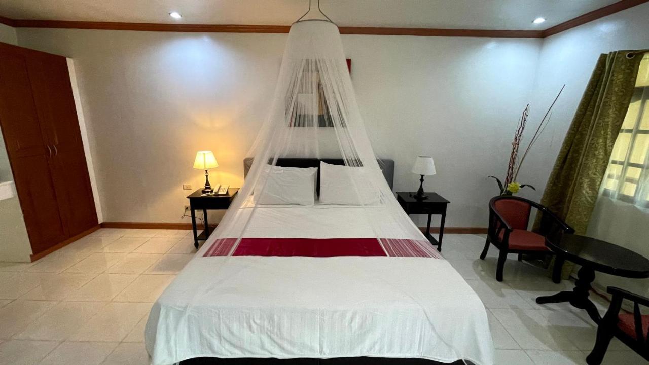 Anda White Beach Resort Exterior foto